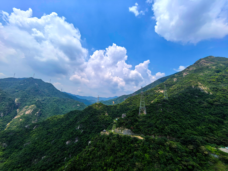 立博ladbrokes装璜游览游记山顶景致